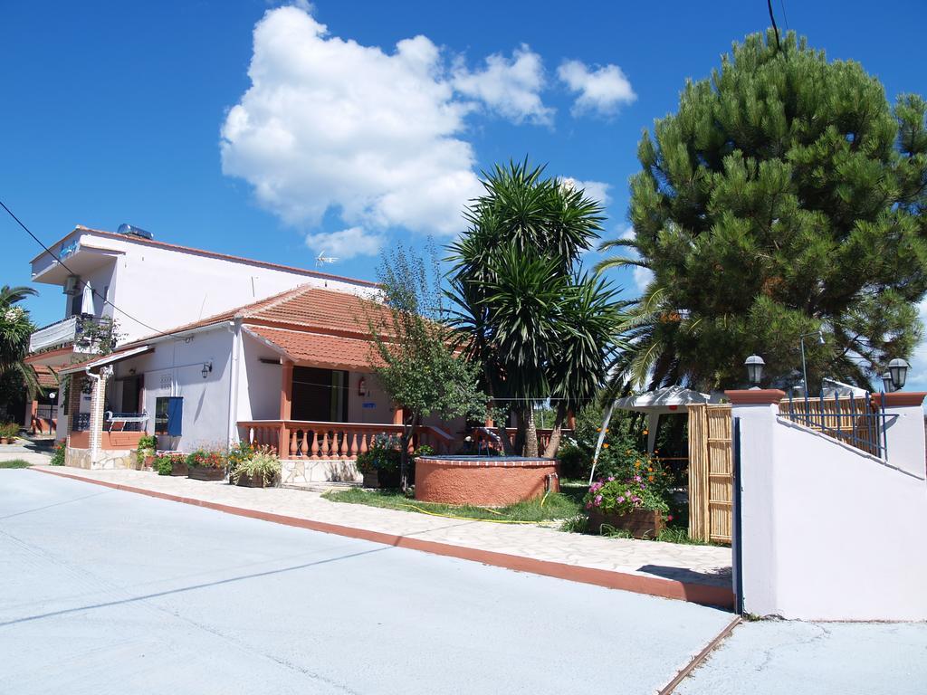 Armonia Studios Agios Georgios  Camera foto